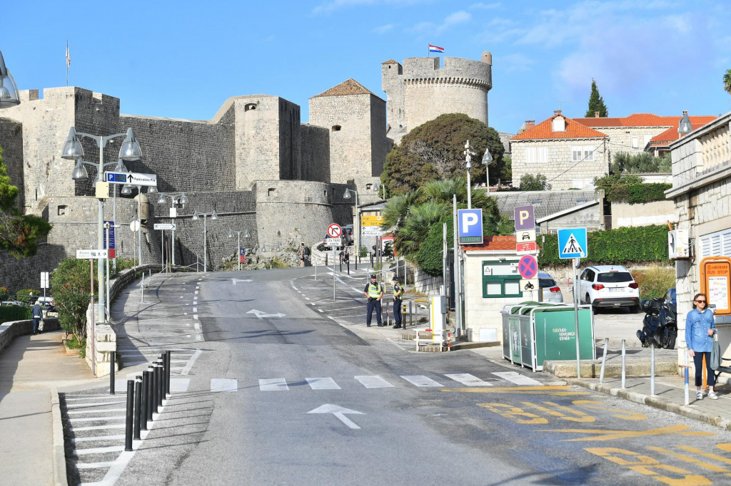 &lt;p&gt;Mjere sigurnosti prije pocetka sastanka na vrhu Ukrajina - Jugoistocna Europa u Dubrovniku&lt;/p&gt;