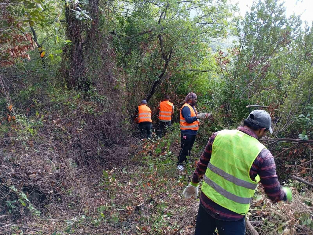 &lt;p&gt;Uređuju se pješačka i biciklistička staza u Rožatu&lt;/p&gt;