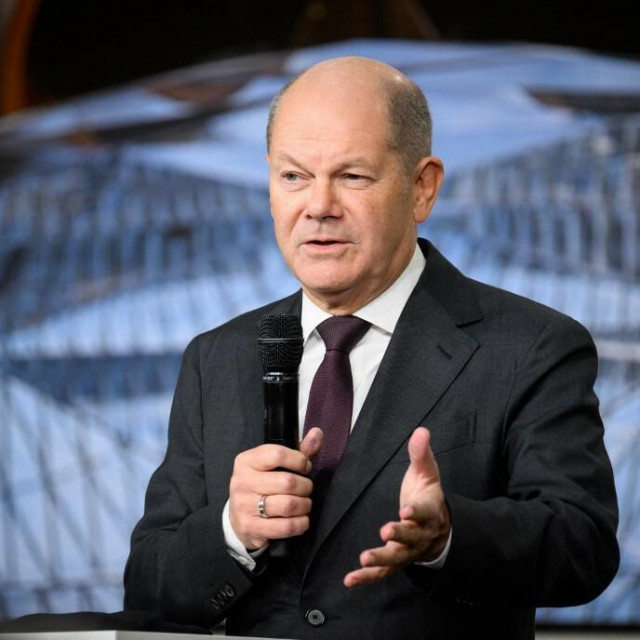 &lt;p&gt;Olaf Scholz je, na početku Samita Berlinskog procesa o zapadnom Balkanu, naglasio perspektivu ulaska članica ove regije u Europsku uniju istaknuvši da EU bez tih zemalja nije potpuna&lt;/p&gt;