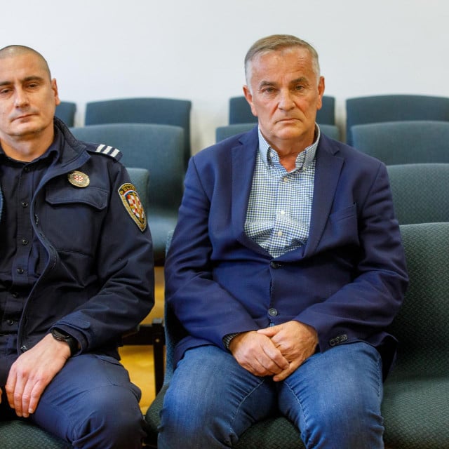 &lt;p&gt; Drago Tadić u ponedjeljak je na osječkom Županijskom sudu priznao krivnju za podmićivanje bivšeg policajca PNUSKOK-a&lt;/p&gt;