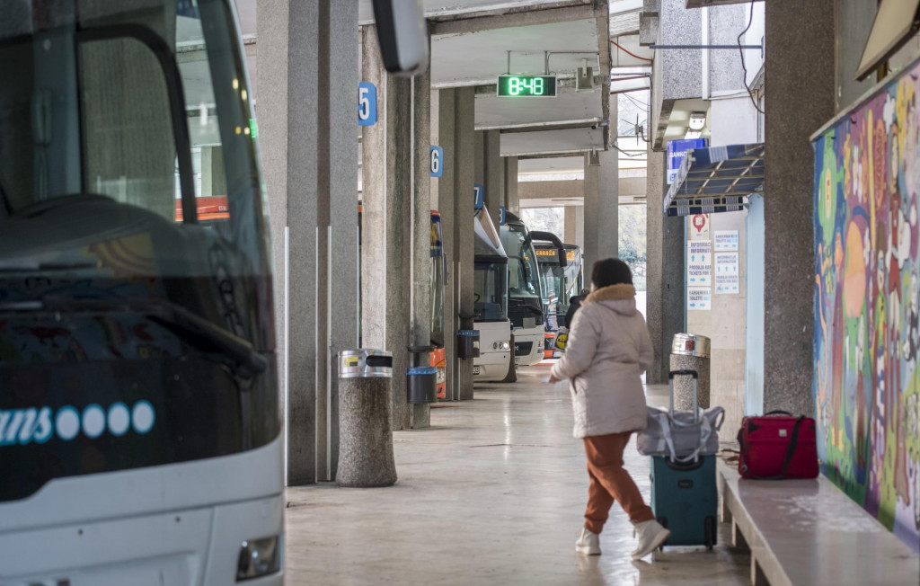 &lt;p&gt;Nakon više od 30 godina u kninskom zaleđu dočekali minibus&lt;/p&gt;