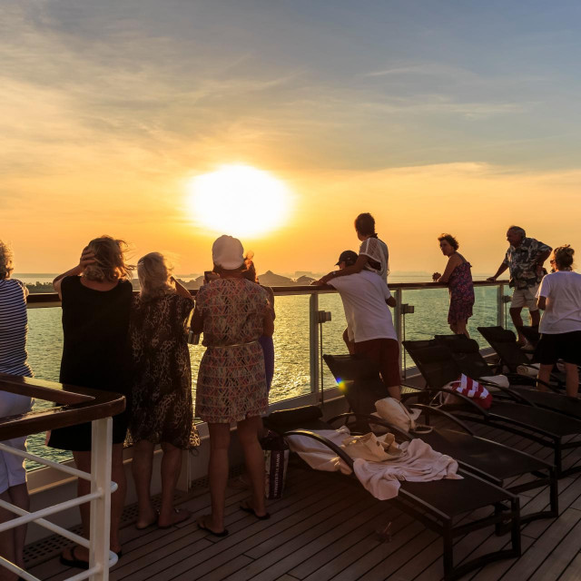 &lt;p&gt;Umirovljenici su se izborili bar za - još rada! Hoće li raditi da bi preživjeli ili možda zato da bi i oni, poput umirovljenika u razvijenim zemljama, uživali na turističkim krstarenjima?&lt;/p&gt;