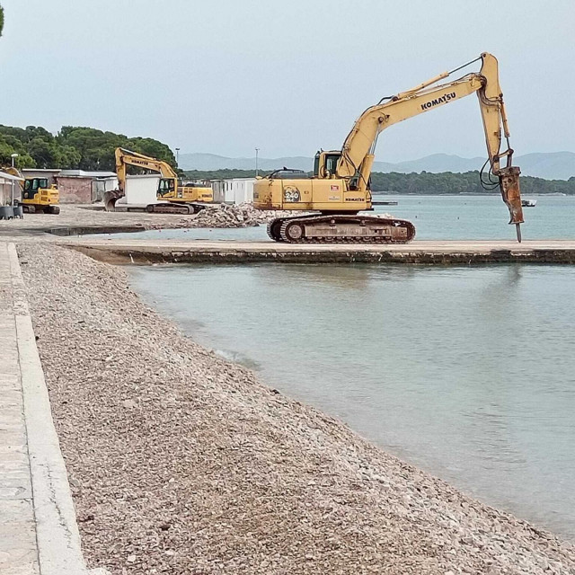 &lt;p&gt;Pogledajte kako teče obnova omiljenog šibenskog kupališta&lt;/p&gt;