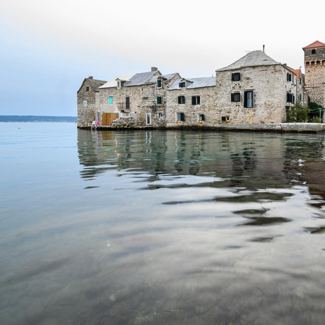 &lt;p&gt;‘Ovaj je otok trebao biti kaštelanski Sveti Stefan‘&lt;/p&gt;