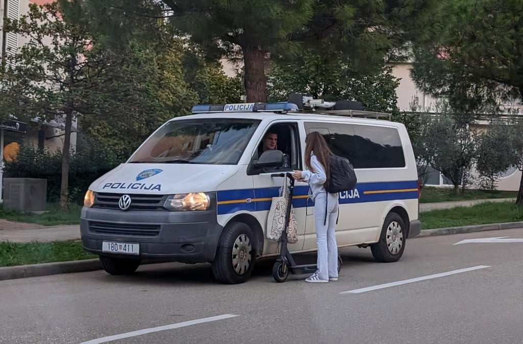 &lt;p&gt;Policijska kontrola&lt;/p&gt;