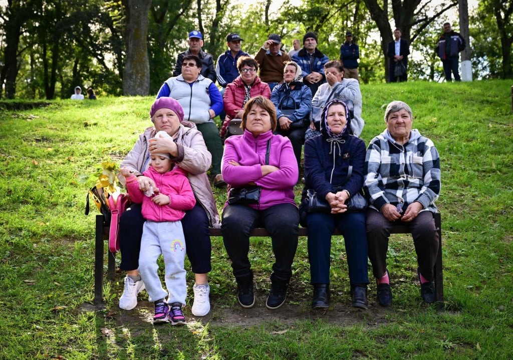 &lt;p&gt;Ovako izgleda predizborni skup u jednom parku u moldavskom Hincestiu&lt;/p&gt;