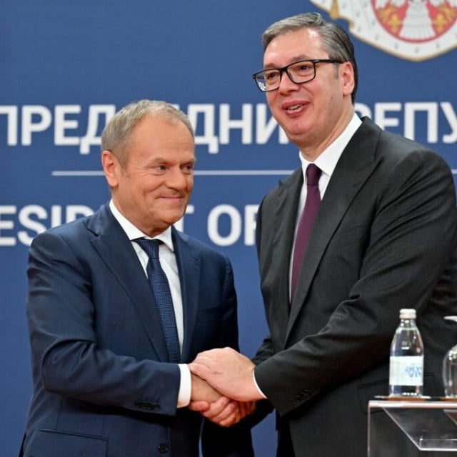 &lt;p&gt; Tusk i Vučić, rukovanje za priključivanje Srbije EU?&lt;/p&gt;