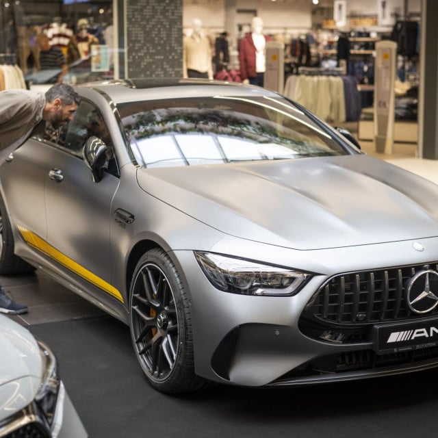 &lt;p&gt;Najskuplji model na sajmu Mercedes AMG GT 63 S E-Performance prodao se za 321.452 eura&lt;/p&gt;