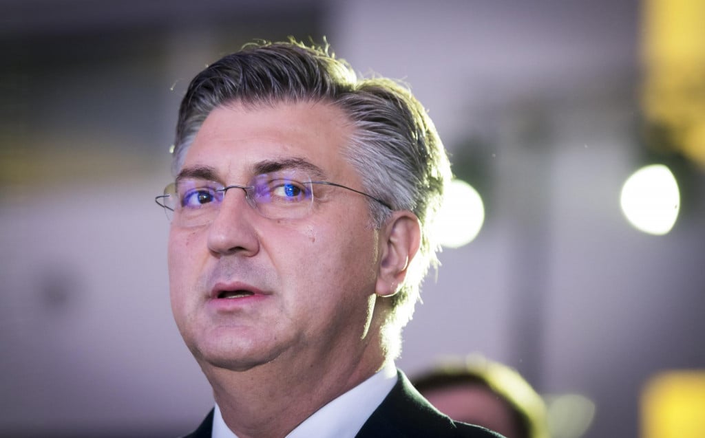 &lt;p&gt; Andrej Plenković: Stupanj manipulacije kojim je nastupio Milanović dovodi nas u poziciju da zajednički i zaključimo da ovo nije zrelo za glasovanje. Pružit ćemo još jednu šansu opoziciji da malo promisli&lt;/p&gt;