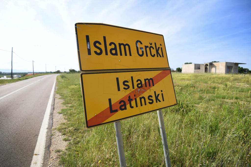 &lt;p&gt;Islam Grčki&lt;/p&gt;