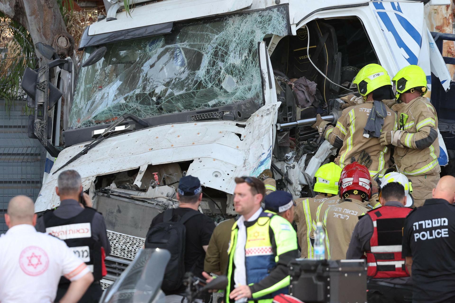 Slobodna Dalmacija Kamionom Se Zabio U Autobusnu Stanicu Deseci