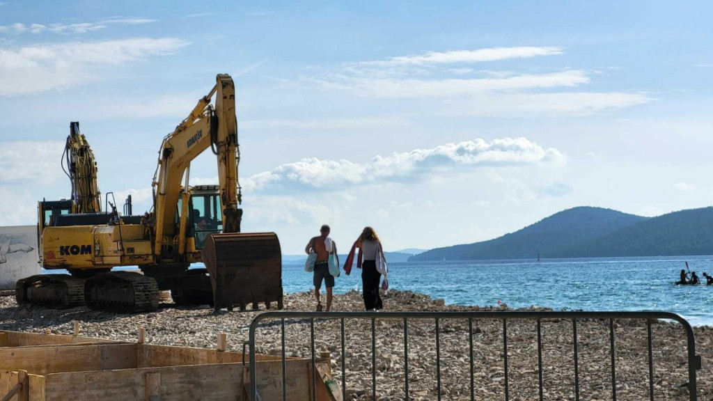 &lt;p&gt;Do početka ljeta sljedeće godine kupači na Jadriji imat će obnovljenu obalu i plažu&lt;/p&gt;