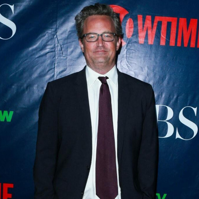 &lt;p&gt;Matthew Perry umro je prije godinu dana&lt;/p&gt;