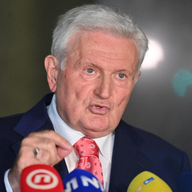 &lt;p&gt;Ivica Todorić: Riječ je o 2,8 milijardi plus kamate pa bi iznos bio oko četiri milijarde eura &lt;/p&gt;