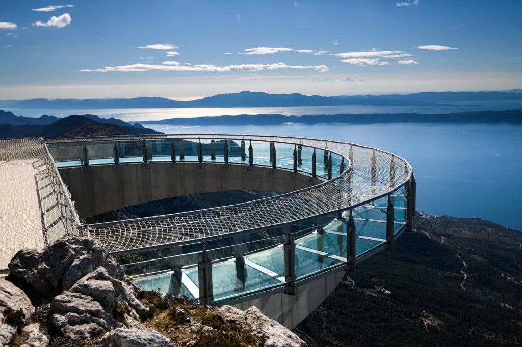 &lt;p&gt;Posljednjeg dana listopada Park prirode Biokovo je službeno zatvoren za posjećivanje u ovoj sezoni, a time i najatraktivnija biokovska lokacija – ‘‘Skywalk‘‘&lt;/p&gt;