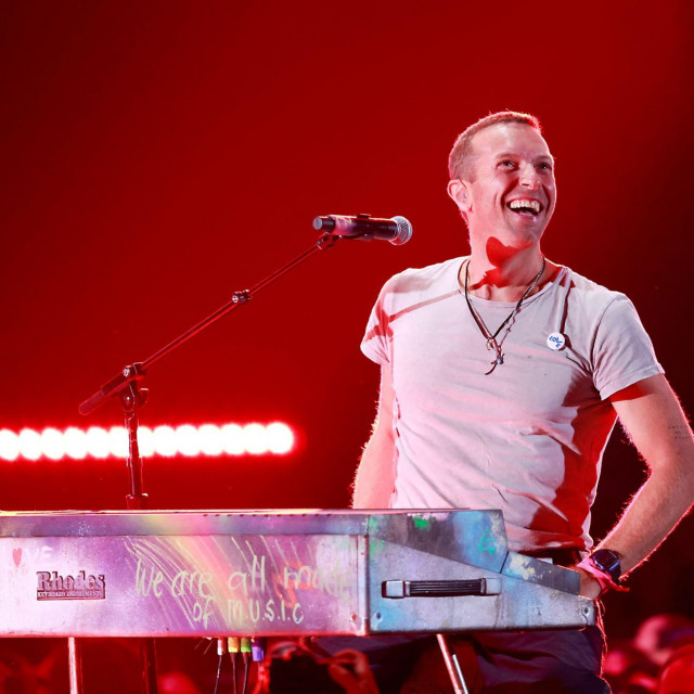 &lt;p&gt;Chris Martin &lt;/p&gt;