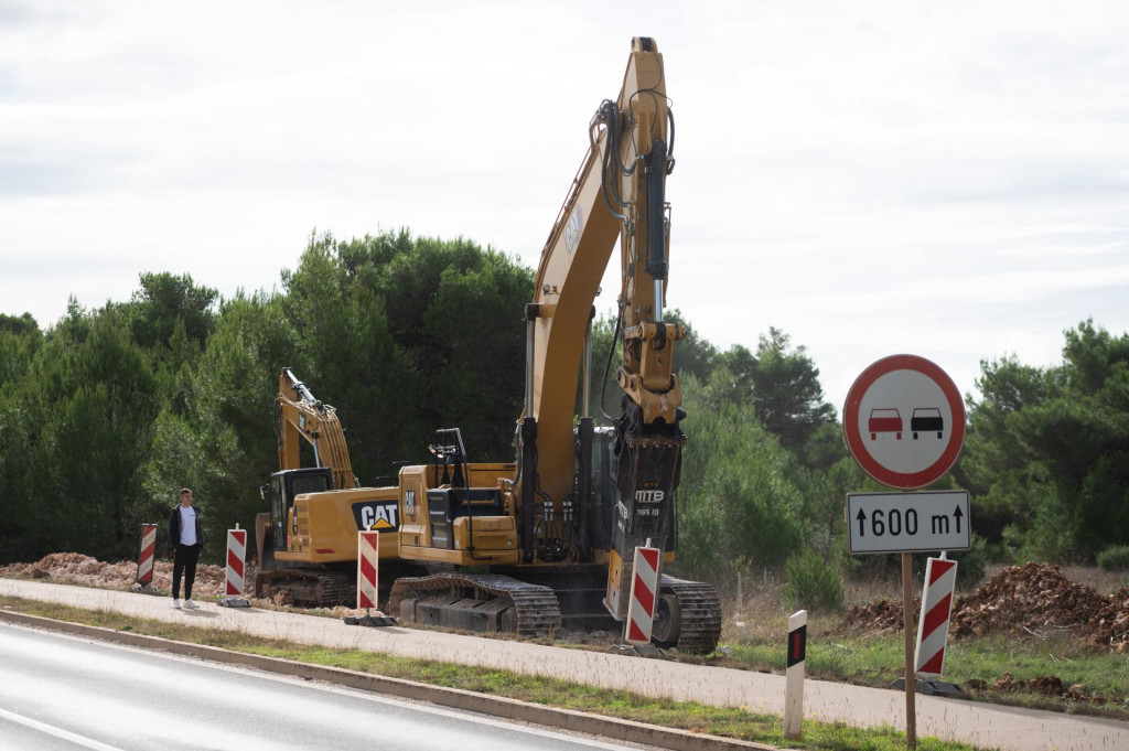 &lt;p&gt;Zadar, 021123 Zapocela je 3. i zavrsna faza radova na aglomeraciji Zadar-Petrcane. Radove izvodi tvrtka Euro projekt d.o.o.. Na fotografiji: radovi.