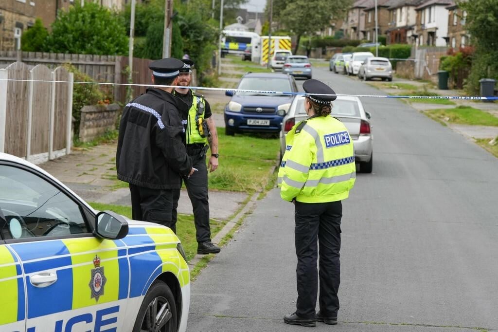 &lt;p&gt;Gotovo 600 policijskih službenika u Engleskoj i Walesu dobilo je otkaz u godinu dana do ožujka 2024., a u godini prije otpušteno ih je 394 (ilustracija)&lt;/p&gt;