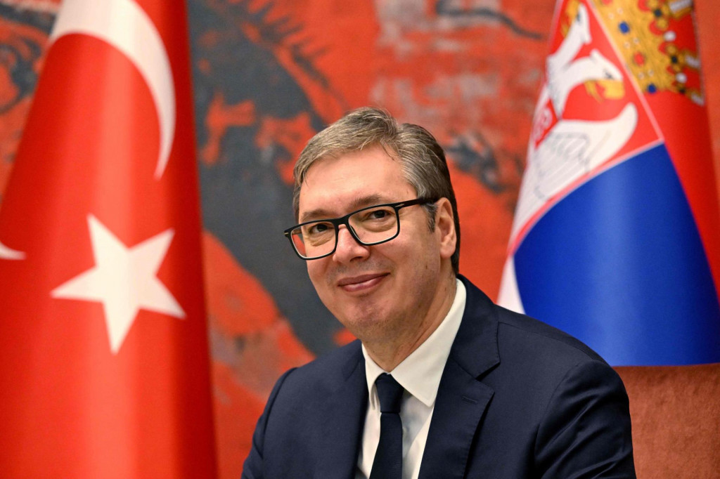 &lt;p&gt;Aleksandar Vučić čestitao je brzo, na osnovi projekcija Fox Newsa&lt;/p&gt;