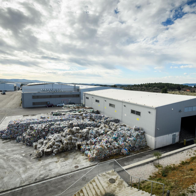 &lt;p&gt;Mostovci otišli korak dalje i pokrenuli peticiju, žele zaustaviti projekt na Bikarcu&lt;/p&gt;