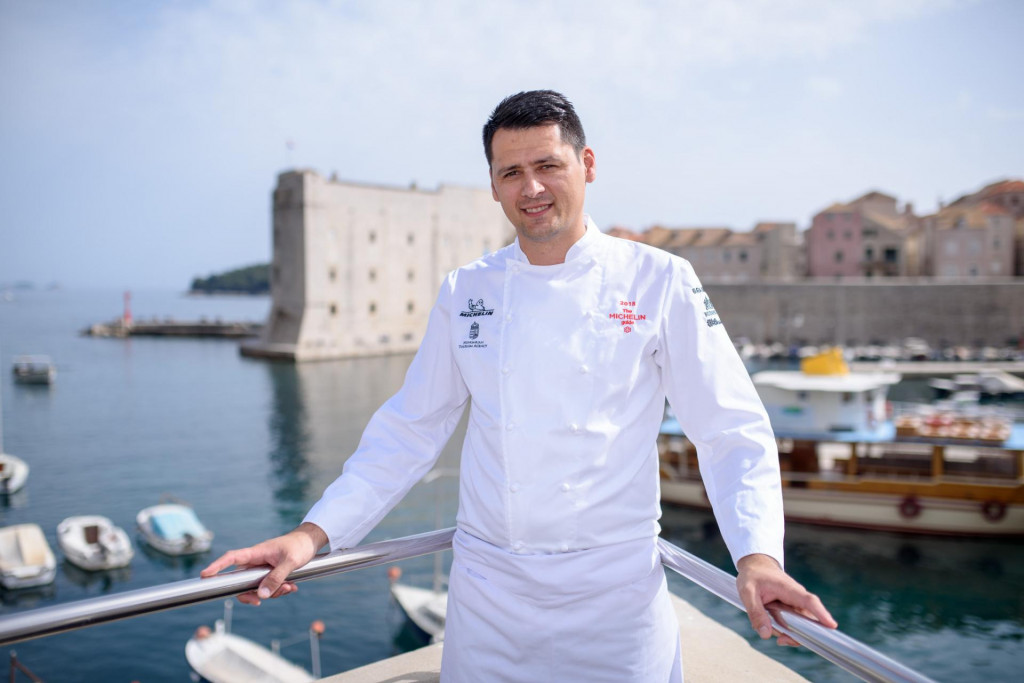 &lt;p&gt;Chef dubrovačkog elitnog restorana 360° Marijo Curić nagrađen je na The best chef awards manifestaciji u Dubaiju&lt;/p&gt;