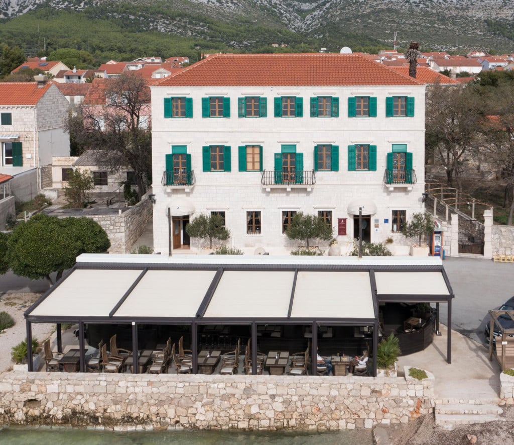 &lt;p&gt;Boutique hotel ‘Adriatic‘ u Orebiću, u vlasništvu obitelji Mikulić&lt;br&gt;