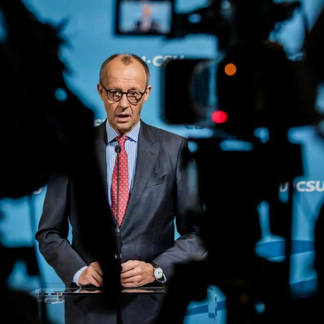 &lt;p&gt; Friedrich Merz favorit je za novog kancelara nakon raspada vladajuće koalicije u Njemačkoj&lt;/p&gt;