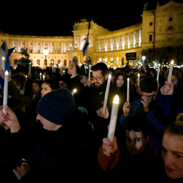 &lt;p&gt;Prošlogodišnje mirno bečko obilježavanje sjećanja na Kristalnu noć 9. studenoga 1938.&lt;/p&gt;