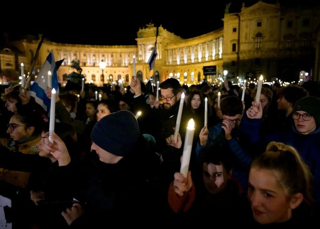 &lt;p&gt;Prošlogodišnje mirno bečko obilježavanje sjećanja na Kristalnu noć 9. studenoga 1938.&lt;/p&gt;