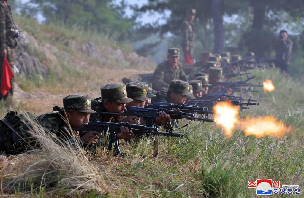 &lt;p&gt;Vojnice koji vježbaju u bazi oružanih snaga za specijalne operacije Korejske narodne armije (KPA) na tajnoj lokaciji u Sjevernoj Koreji&lt;/p&gt;