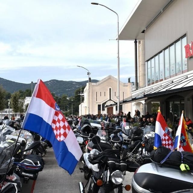 &lt;p&gt;Tradicionalna karavana bikera zaustavila se na rivi u Pločama&lt;/p&gt;