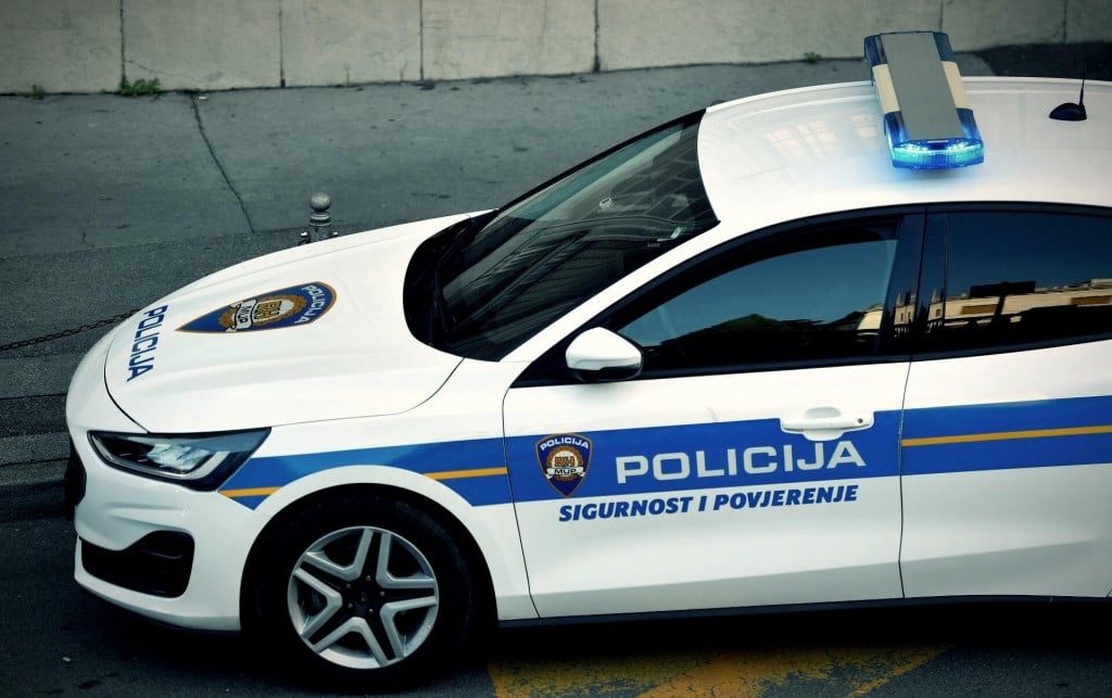 &lt;p&gt;Policija&lt;/p&gt;