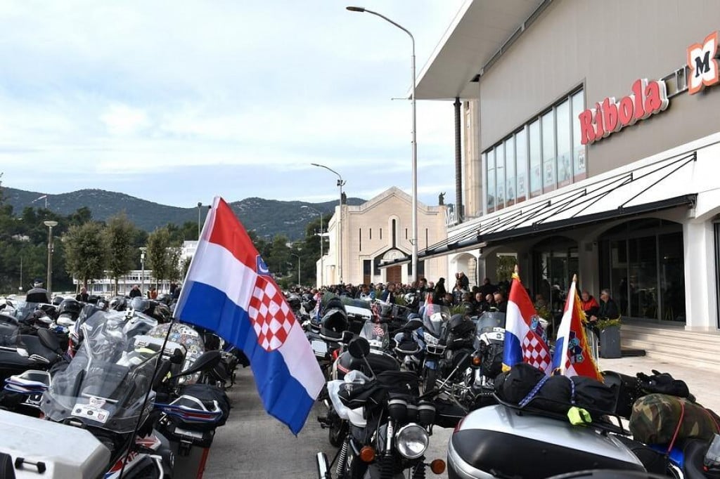 &lt;p&gt;Tradicionalna karavana bikera zaustavila se na rivi u Pločama&lt;/p&gt;