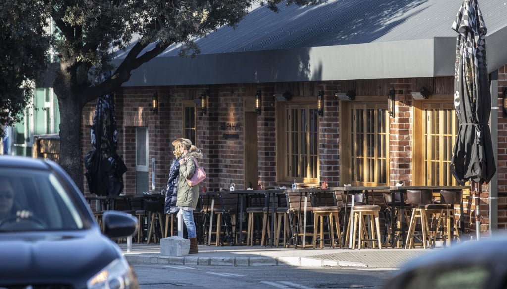 &lt;p&gt;Pivnica i restoran ”Baraka” u Vukovarskoj ulici. Na njenom mjestu gradit će se pješački otok, autobusna stanica, i pristupni put do novog hotela Stipe Mađora&lt;/p&gt;