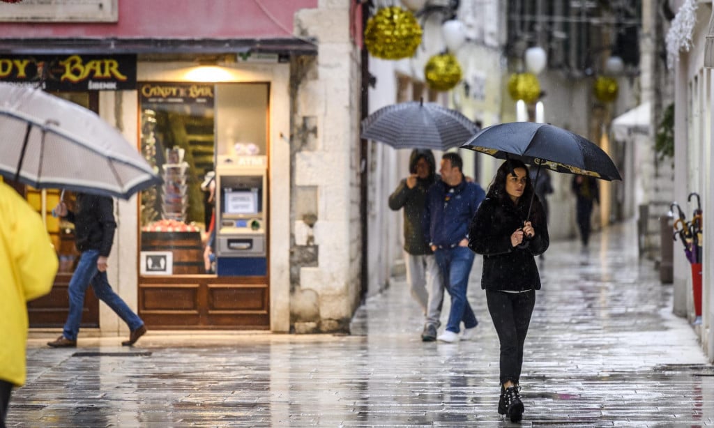 &lt;p&gt;žuti meteoalarm zbog kiše i grmljavinskog nevremena upaljen za cijelu Županiju&lt;/p&gt;