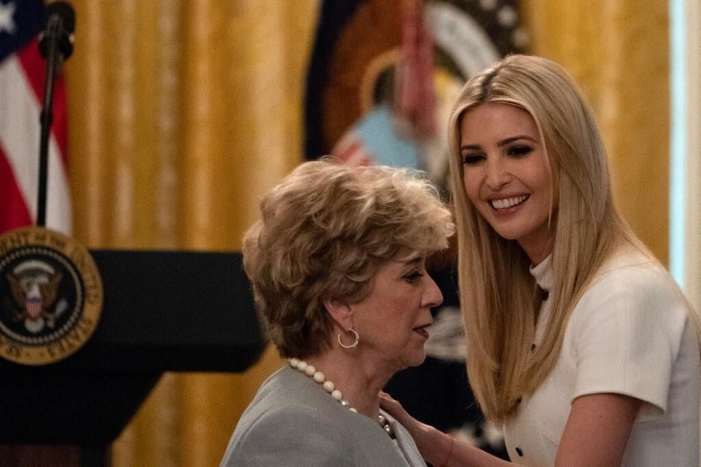 &lt;p&gt;Linda McMahon i Ivanka Trump&lt;/p&gt;