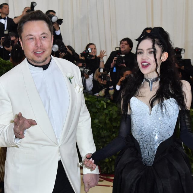 &lt;p&gt;Elon Musk i Grimes na Met Gali 2018. godine&lt;/p&gt;