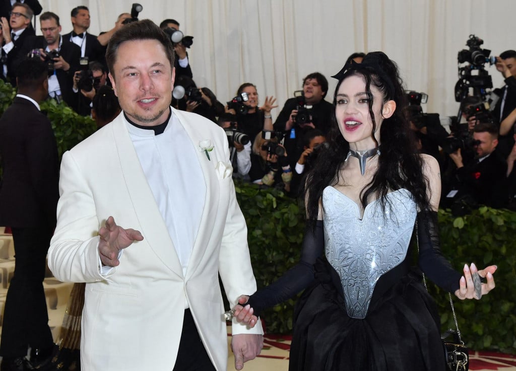 &lt;p&gt;Elon Musk i Grimes na Met Gali 2018. godine&lt;/p&gt;