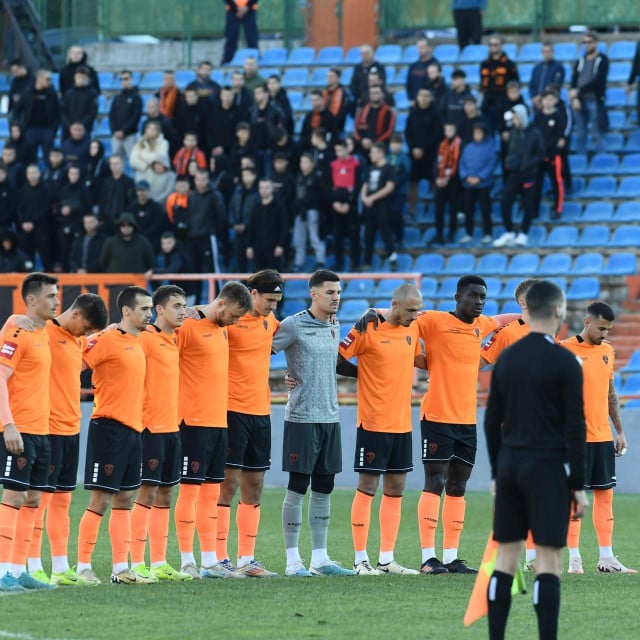 &lt;p&gt;Sibenik, 161124.&lt;br&gt;
Stadion Subicevac.&lt;br&gt;
Sibenik - Slaven Belupo, utakmica osmine finala Hrvatskog nogometnog kupa.&lt;br&gt;
Na fotografiji: igraci Sibenika.&lt;br&gt;