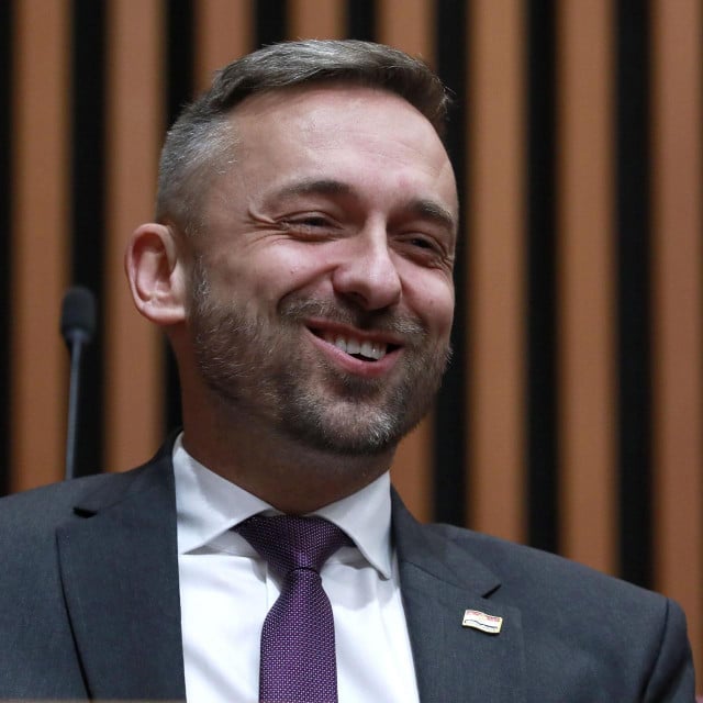 &lt;p&gt;Ministar Marin Piletić: Zahtjev sindikata s obzirom na fiskalni učinak je milijardu i 50 milijuna eura, što nije realno i održivo&lt;/p&gt;