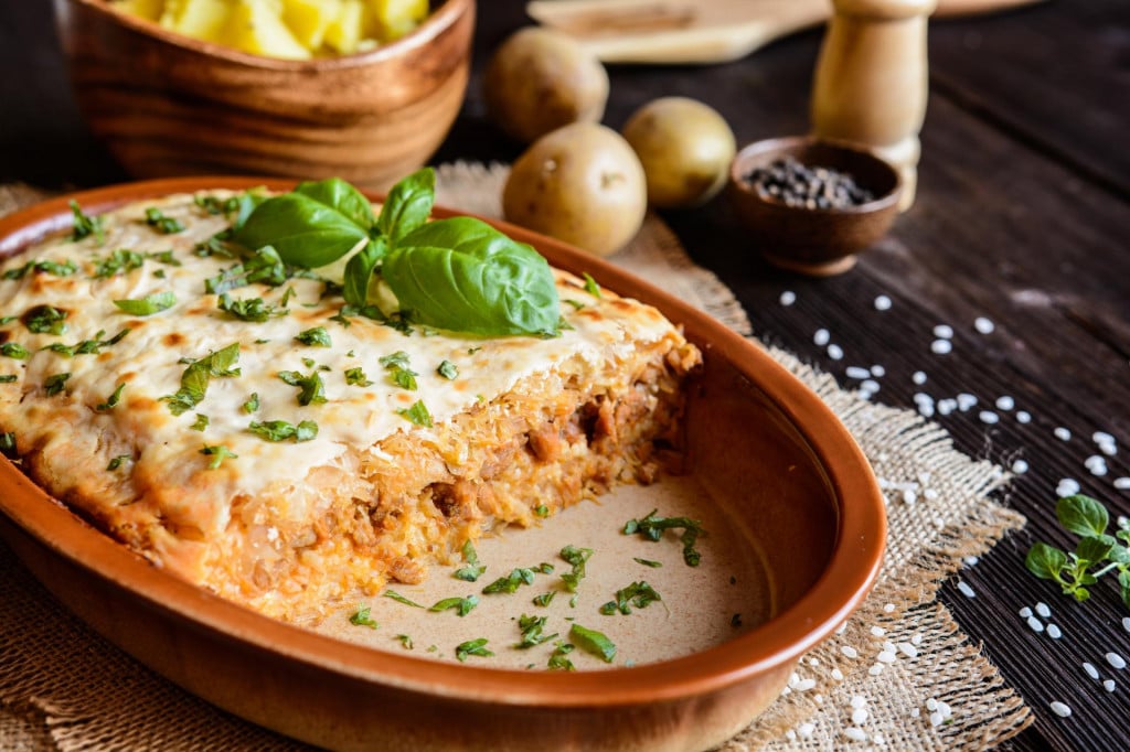 &lt;p&gt;Kolozsvari Kaposzta - Varza a la Cluj - layered sour cabbage with minced meat and rice, topped with sour cream, served with potato&lt;/p&gt;