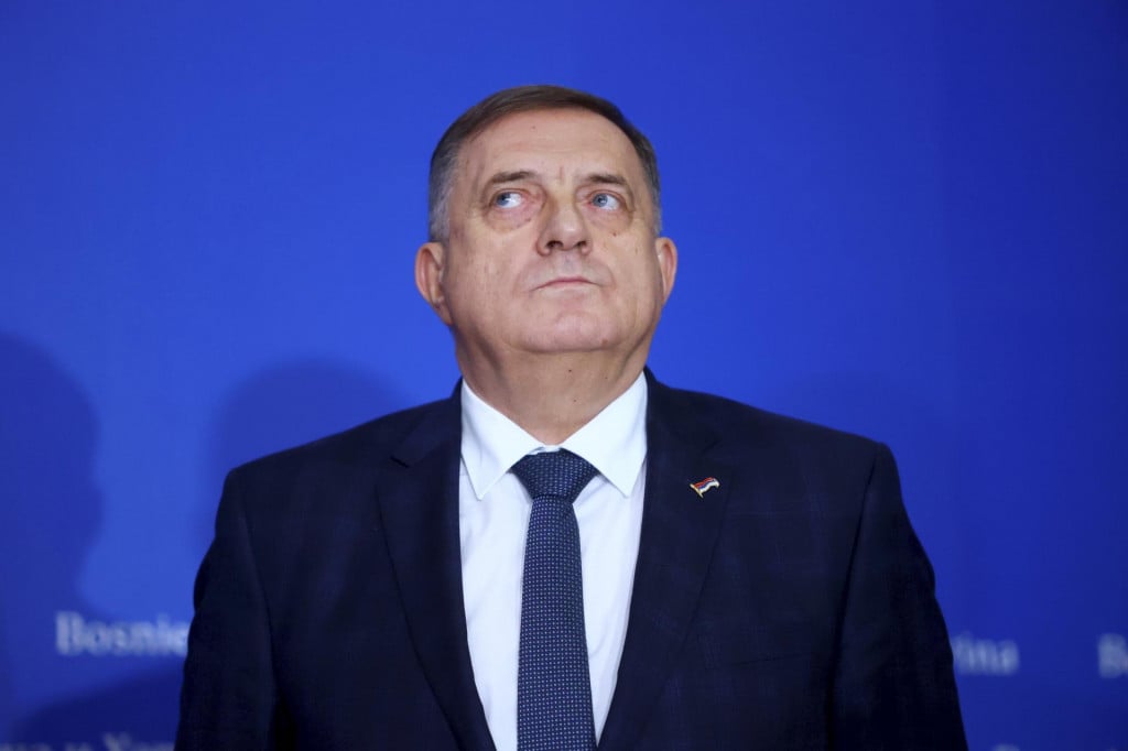 &lt;p&gt; Milorad Dodik: Oni koji govore o vojnim namjenama govore gluposti‘&lt;/p&gt;