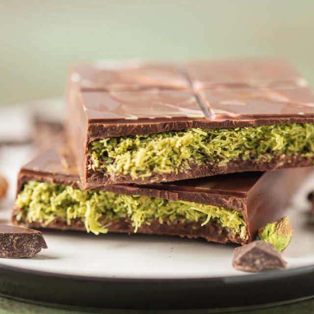 &lt;p&gt;Dubai chocolate with green kataifi and pistachio paste. Trend dessert&lt;/p&gt;