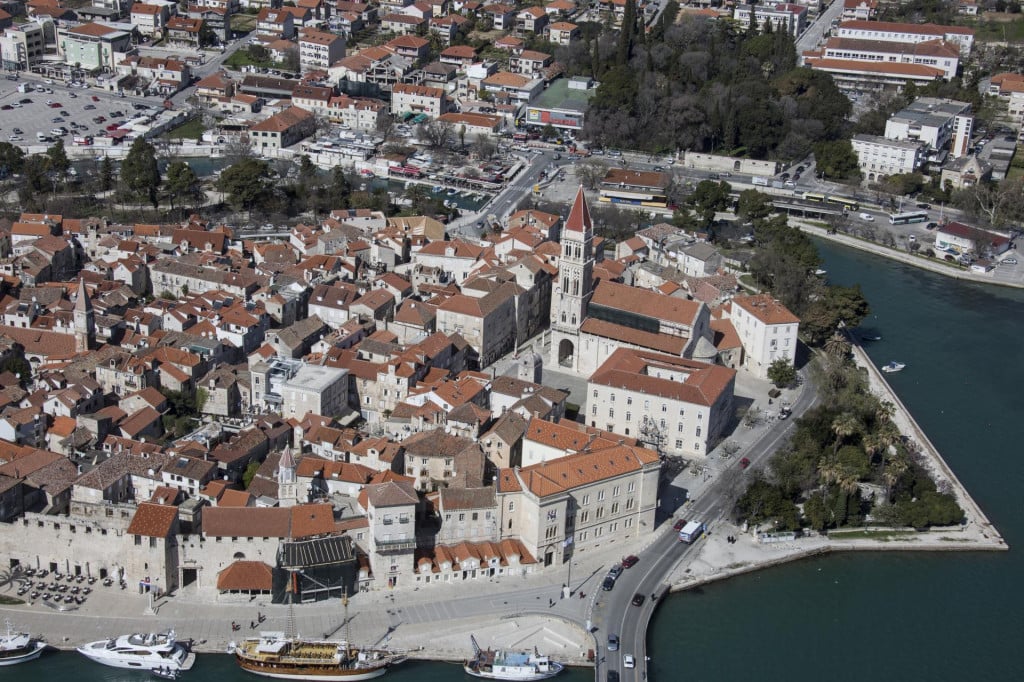 &lt;p&gt;Trogir&lt;/p&gt;