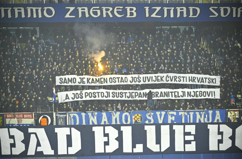 &lt;p&gt;Zagreb, 061224.&lt;br&gt;
Stadion Maksimir.&lt;br&gt;
Nogometna utakmica 16. kola Supersport HNL-a, GNK Dinamo - NK Slaven Belupo.&lt;br&gt;
Na fotografiji: BBB.&lt;br&gt;