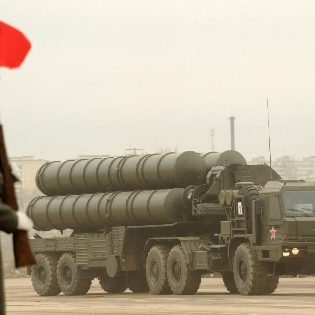 &lt;p&gt;Sustav S-300&lt;/p&gt;