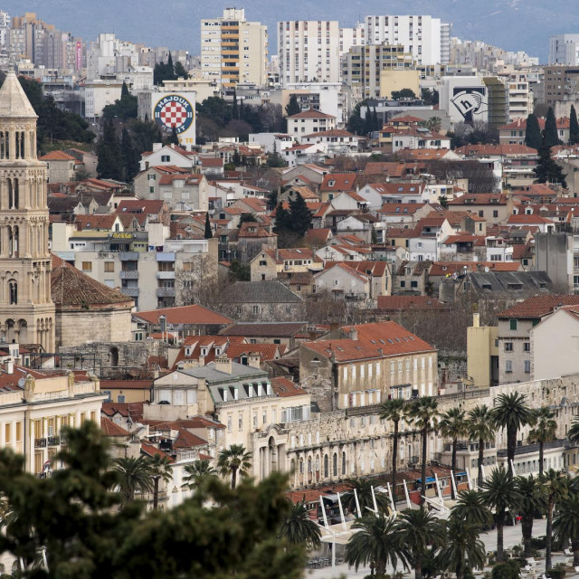 &lt;p&gt;Problem ”zaštićenih najmoprimaca”, kao i vlasnika, samo je nizanje nepravde za nepravdom, slažu se i jedni i drugi, iako s dijametralno suprotnih pozicija&lt;/p&gt;