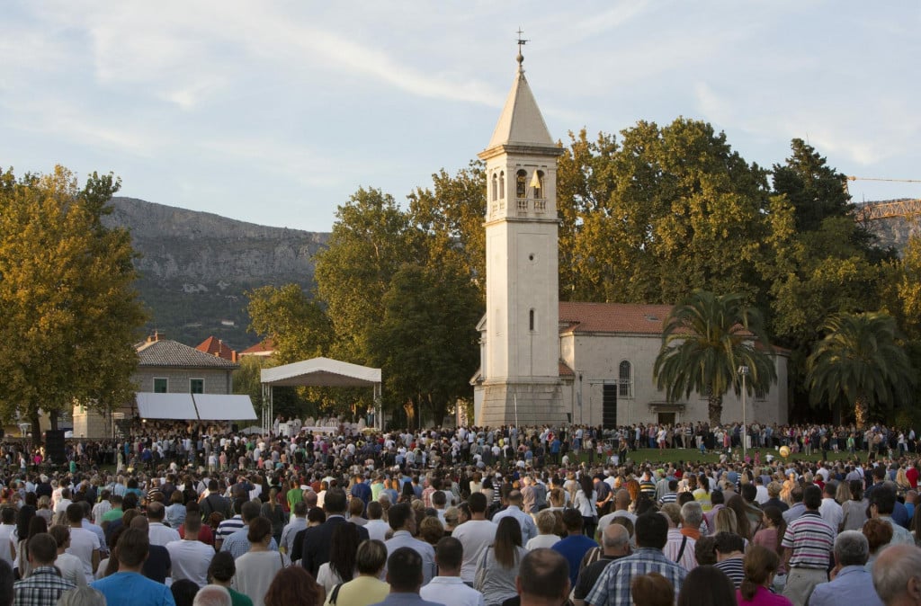 &lt;p&gt;Sveta misa na Gospinu otoku uvijek privuče tisuće vjernike&lt;br&gt;