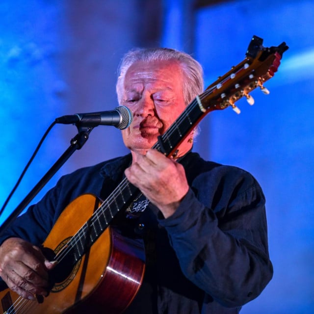 &lt;p&gt;Dubrovnik, 080823 pIbrica Jusic odrzao koncert na skalinima ispred crkve Sv.Vlaha. Na fotografiji: Ibrica Jusic.