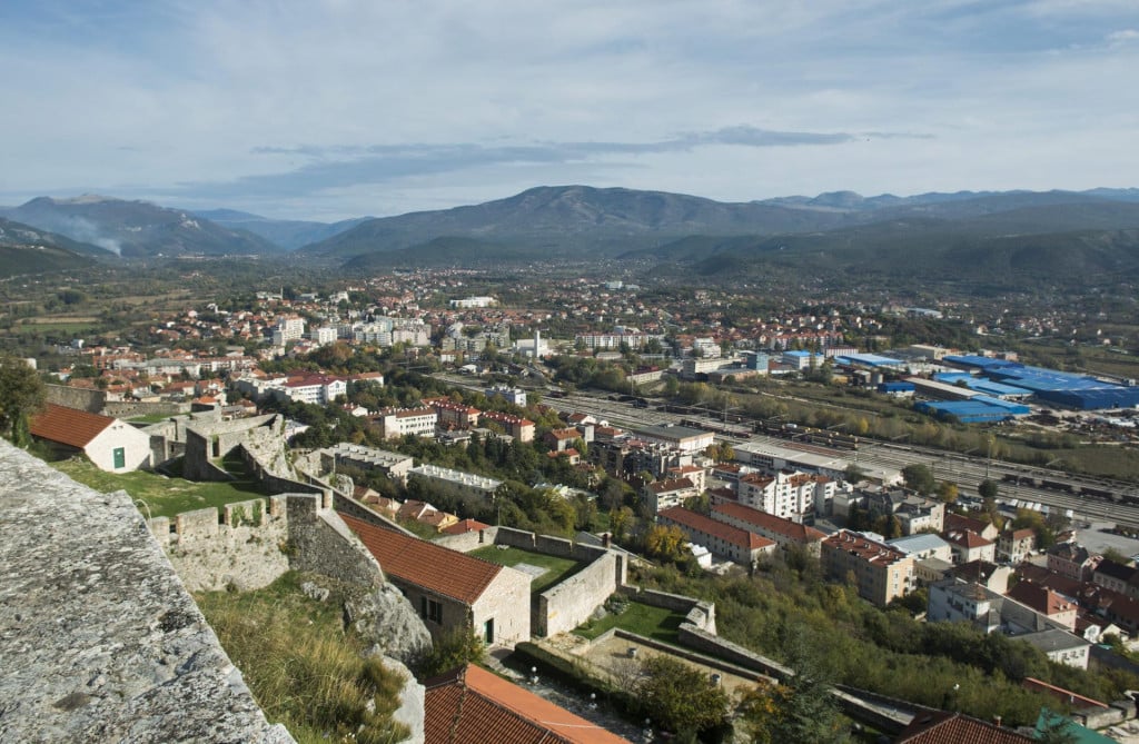 &lt;p&gt;Knin, 241016.&lt;br&gt;
Pogled na grad Knin sa kninske tvrdjave.&lt;br&gt;
Tom Dubravec/Hanza Media&lt;/p&gt;